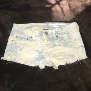 AE floral shorts